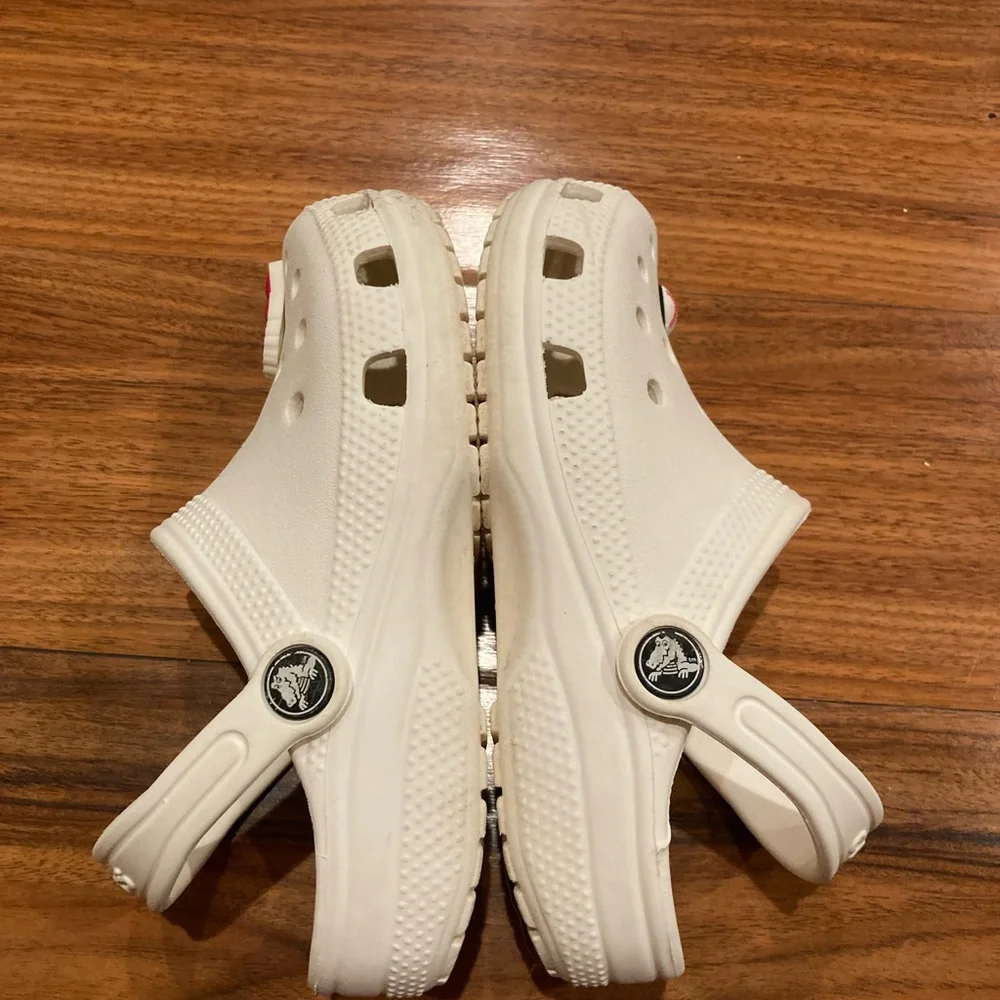 CROCS Kids White Clogs with Sports Charms Size C13 - Picture 6 of 8